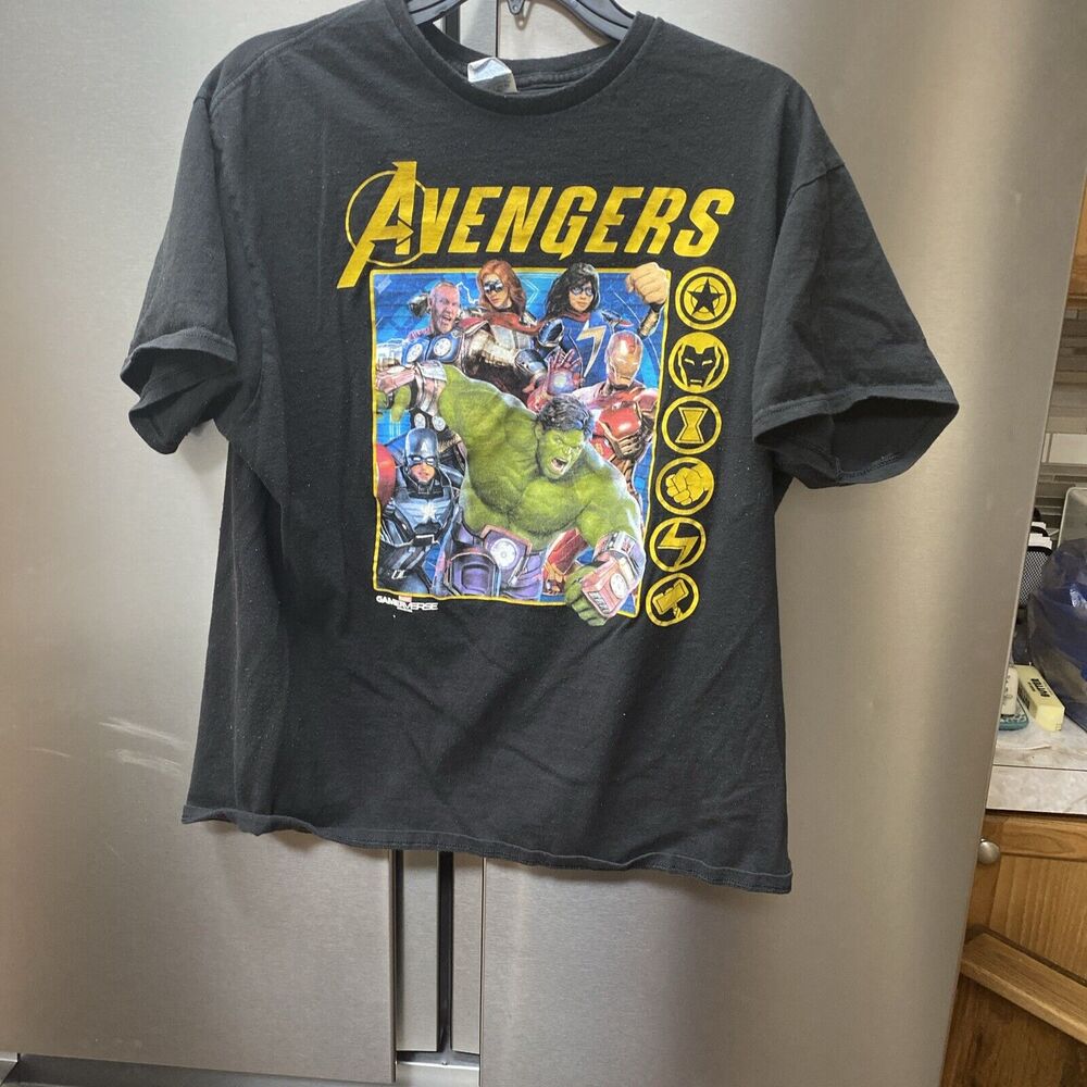 The Avengers Mens Graphic T-Shirt, Size L
